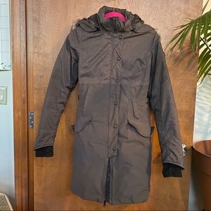xs northface winter coat (broken zipper)